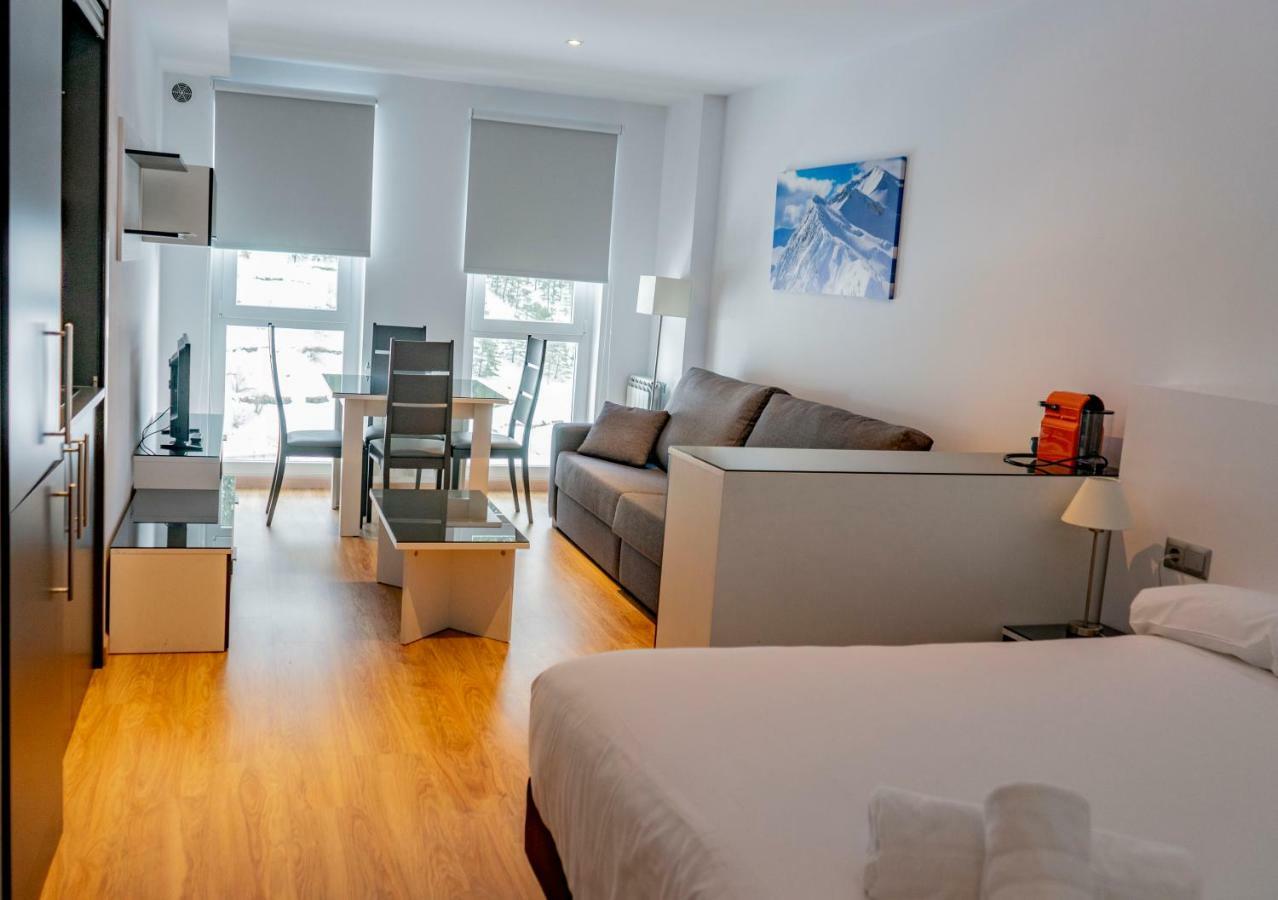 Luxury The Lodge Arinsal Ribasol Park エクステリア 写真